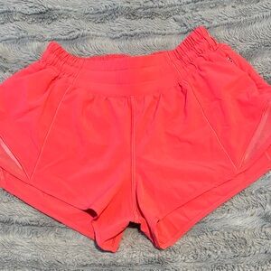 Lululemon Women's Coral Athletic Shorts 2.5 inch